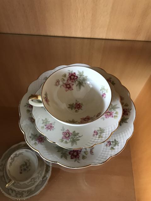 Sammler Tassen aus den 1950/1960ziger Jahren.  - Glas Porzellan Antiquarisch - Eppstein