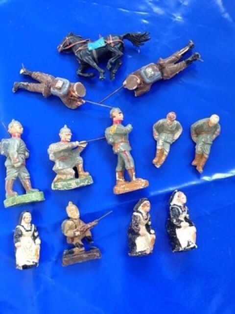 12 Stk. Soldaten, Masse, Elastolin, Lineol, Schusso, Leyla,  - Spielzeug Sammlungen - Reutlingen
