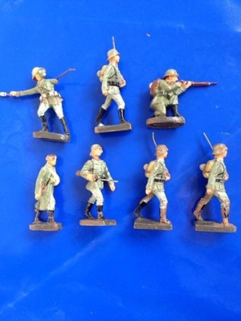 7 Stk. Soldaten, Masse, Elastolin, Lineol, Schusso, Leyla, WKII - Spielzeug Sammlungen - Reutlingen