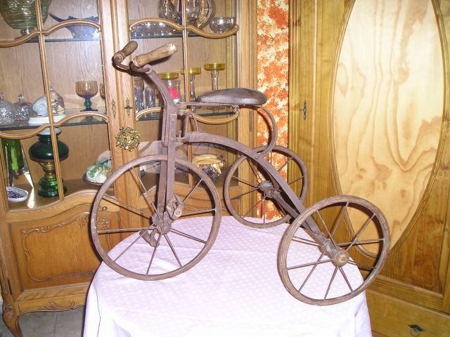  hochwertiges sehr altes Dreirad aus Eisen  - Sonstige Antiquitaeten - 56567