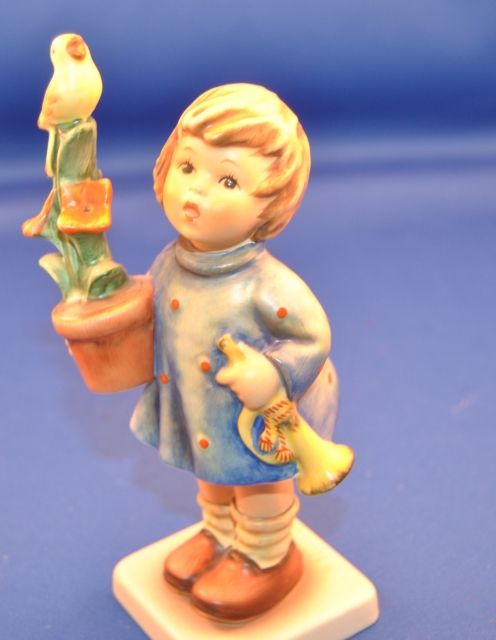 Hummelfigur HUM 17   Ich gratuliere  ca 14cm hoch 1Wahl - Glas Porzellan Antiquarisch - Niederkrüchten