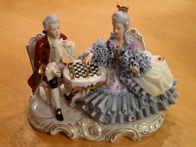 Porzellanfigur Schach Spielendes Pärchen - Glas Porzellan Antiquarisch - Moers
