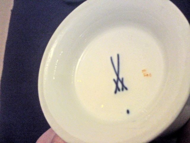 Meissen A-Kante Blumen Bukett / Bouquet Vase auf 4 Füßen, 1.Wahl, - Glas Porzellan Antiquarisch - wiesbaden