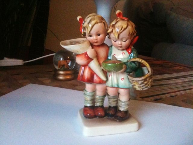 Hummelfigur 52/0 Hausmütterchen ca. 1936  FM1  - Glas Porzellan Antiquarisch - Essen