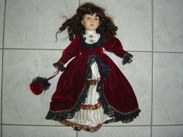 Dekopuppe ca. 46cm Samtkleid Tasche Puppe Porzellanpuppe - Spielzeug Sammlungen - Chemnitz
