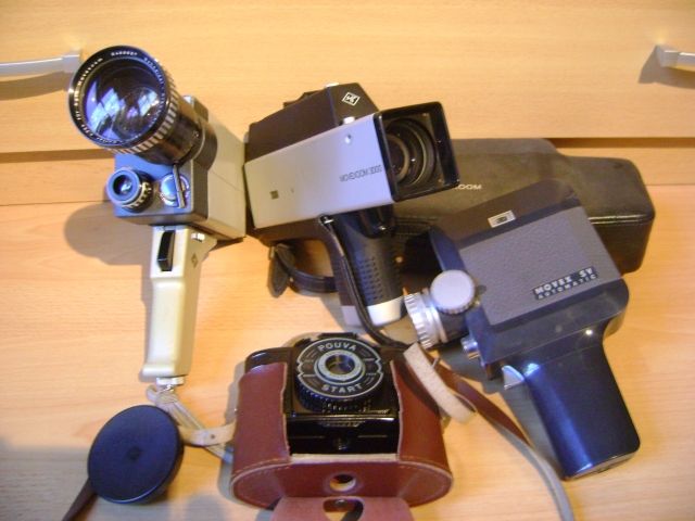Diverse kameras  8mmund ein fotoaparat  - Sonstige Sammlungen - Gröbenzell