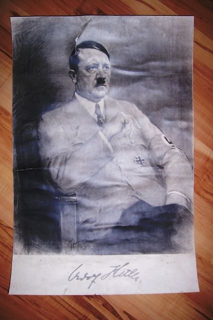 Porträt von Adolf Hitler  Dachbodenfund  - Postkarten Filme Fotos - Gundelfingen/Donau