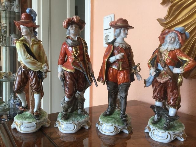 Porzellanfiguren aus Unterweissbach - Glas Porzellan Antiquarisch - Altlandsberg