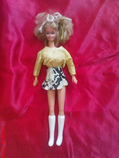 3 Barbiepuppen, etwa 30 Jahre alt, - Spielzeug Sammlungen - BRD