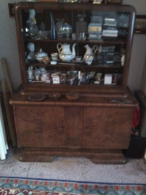 Englisches Buffet zu verkaufen - Moebel Antiquarisch - Halle/Saale