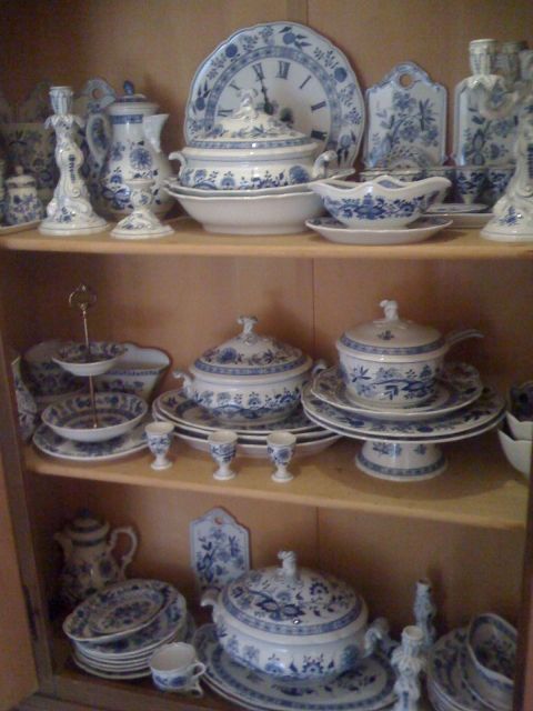 Porzelansammlung Hutschenreuther zwiebelmuster . - Glas Porzellan Antiquarisch - Hatten