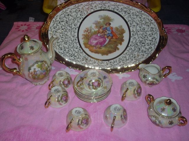 22 Karat Gold Kaffeservice Handarbeit-BAVARIA Porzellan. - Glas Porzellan Antiquarisch - geisenfeld