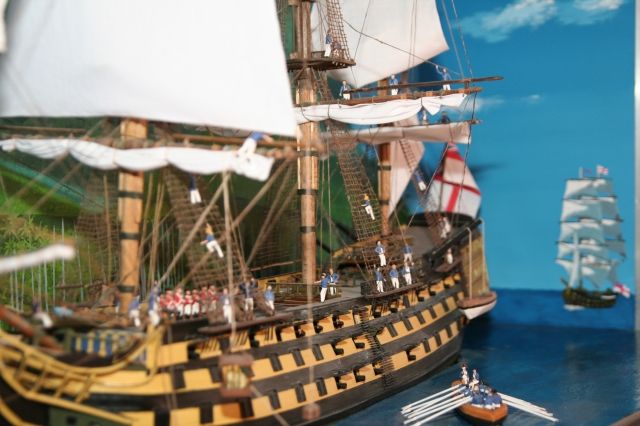 Segelschiff aus Holz VICTORY Diarama - Sonstige Sammlungen - Bannewitz