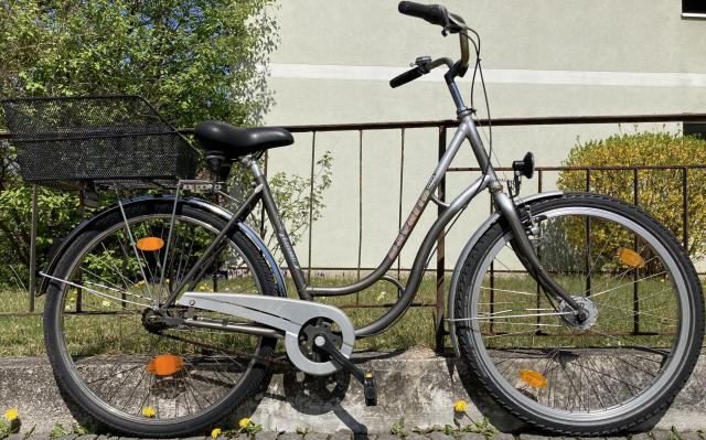 Stadtfahrrad Bavaria Line Lizzard für Damen, 26 Zoll, Nabendynamo, Korb - Sonstige Antiquitaeten - München