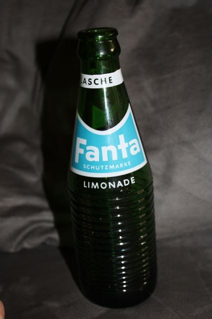 Alte Fanta Flaschen - Glas Porzellan Antiquarisch - Essen