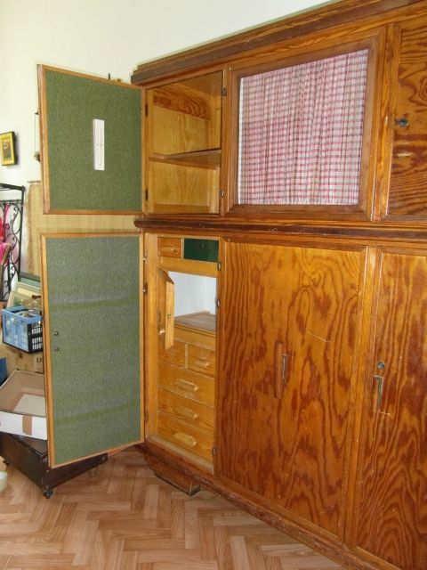 Oma s Küchenschrank  - Moebel Antiquarisch - Wiesbaden