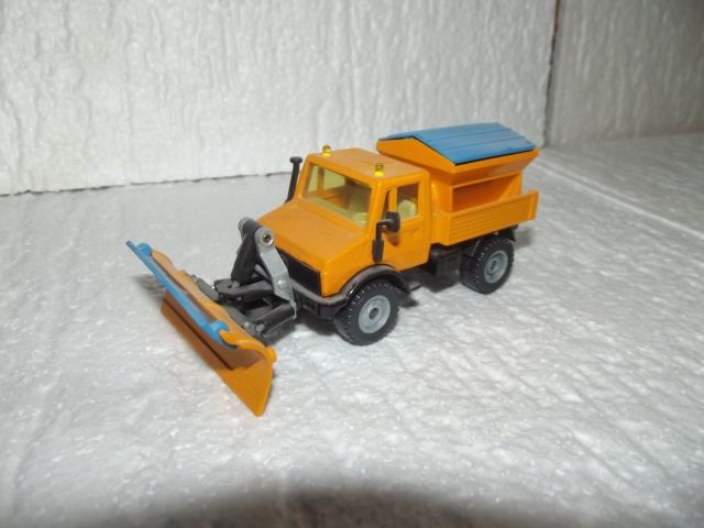 Siku Unimog Schneeschieber aus Sikusammlung - Spielzeug Sammlungen - Neubrandenburg