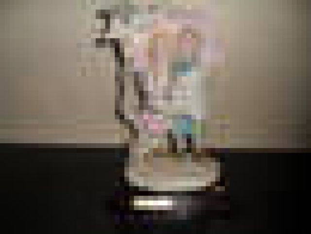 Wunderschöne Figur Junge und Mädchen   - Kunst Gemaelde Plastik - Nk