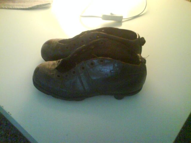 Fußballschuhe von 1949 - Fanartikel - Wesseling 