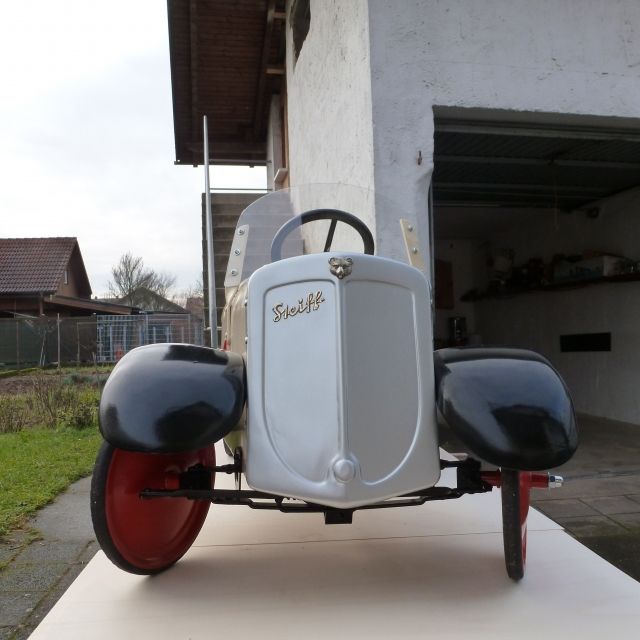 Steiff Tretauto aus den Vorkriegsjahren - Sonstige Sammlungen - Niedernberg
