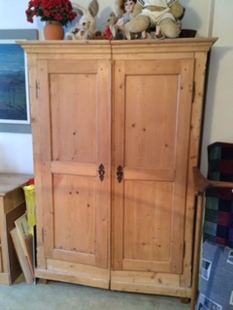  Antiker Weichholz Kleiderschrank Preis: 899 € VB - Moebel Antiquarisch - Köln