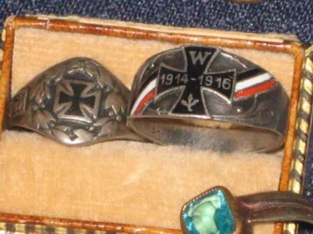 2 Silberne Ringe - Schmuck Edelmetalle Uhren - Neu Zittau